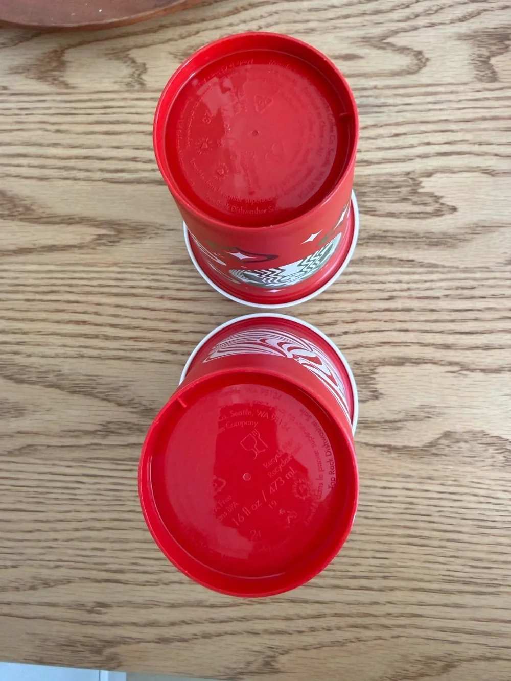 Starbucks Red Holiday Reusable Cups with White Lids (Set of 2)